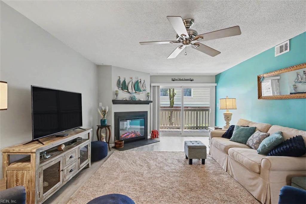2325 Sea Shell Rd Property Photo 6