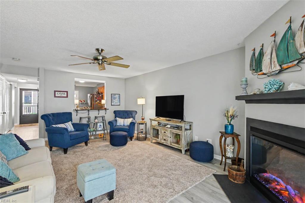 2325 Sea Shell Rd Property Photo 8