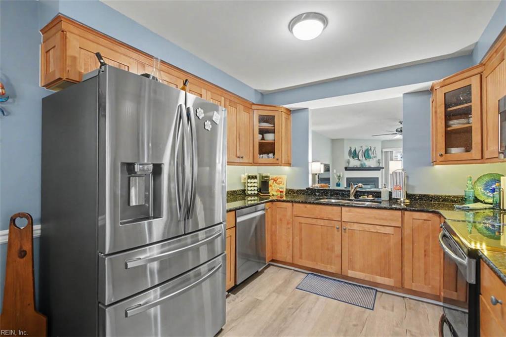 2325 Sea Shell Rd Property Photo 10