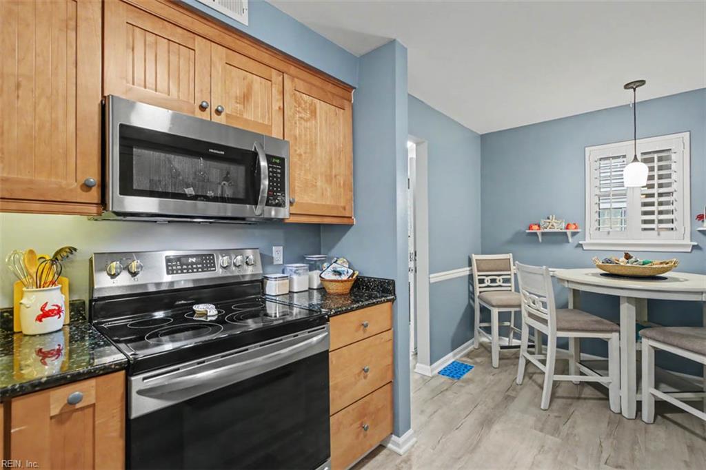 2325 Sea Shell Rd Property Photo 12