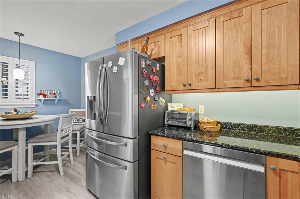 2325 Sea Shell Rd Property Photo 13
