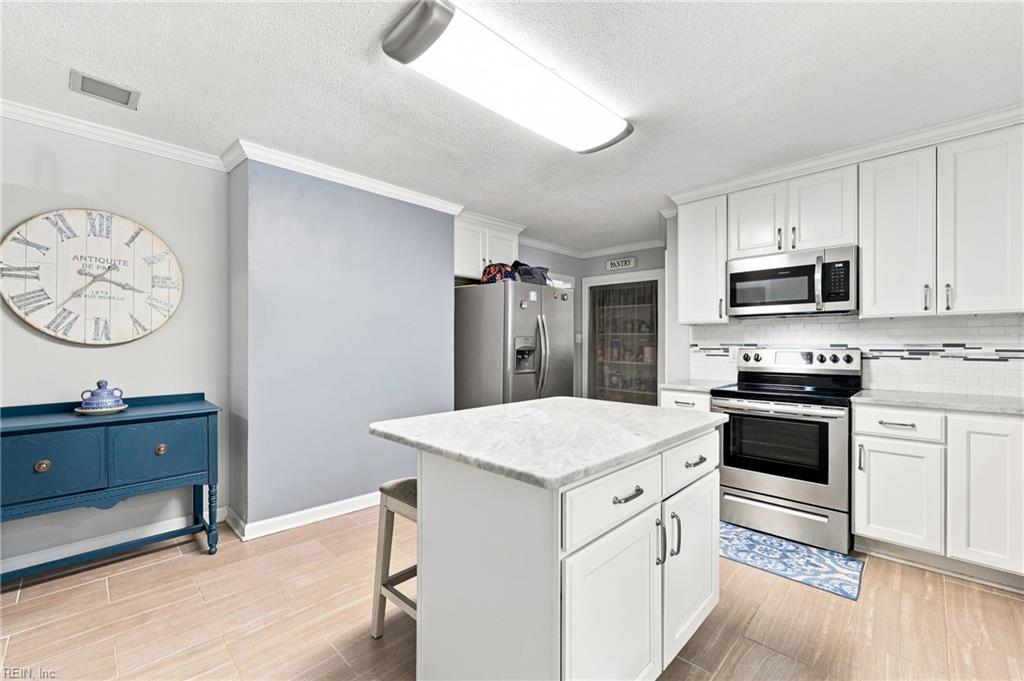 40 Denbigh Blvd Property Photo 9