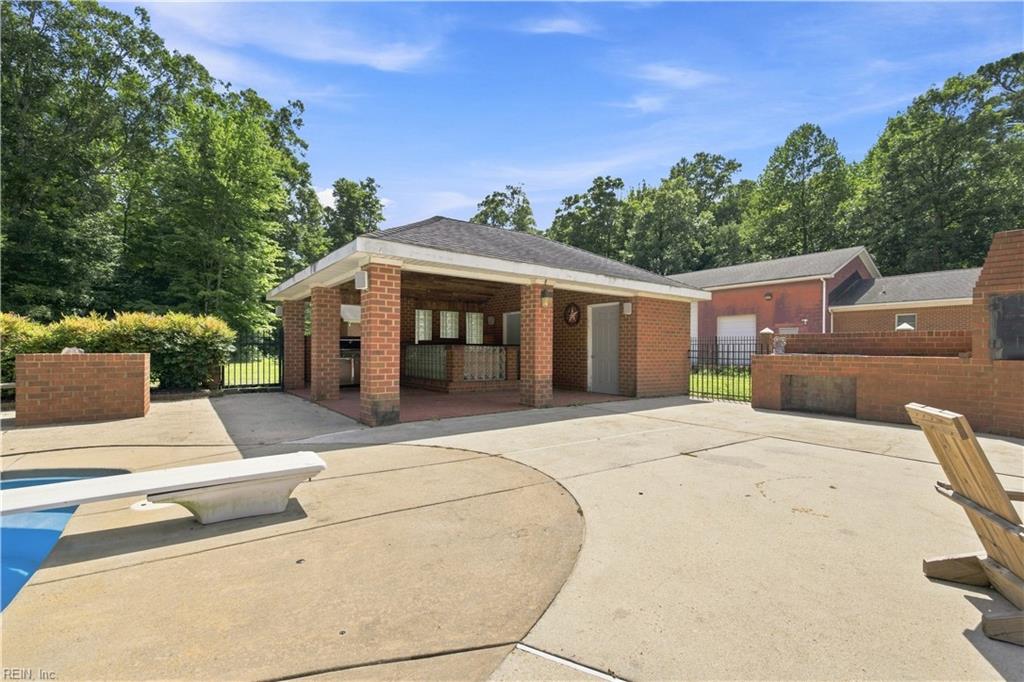 4133 West Neck Rd Property Photo 43
