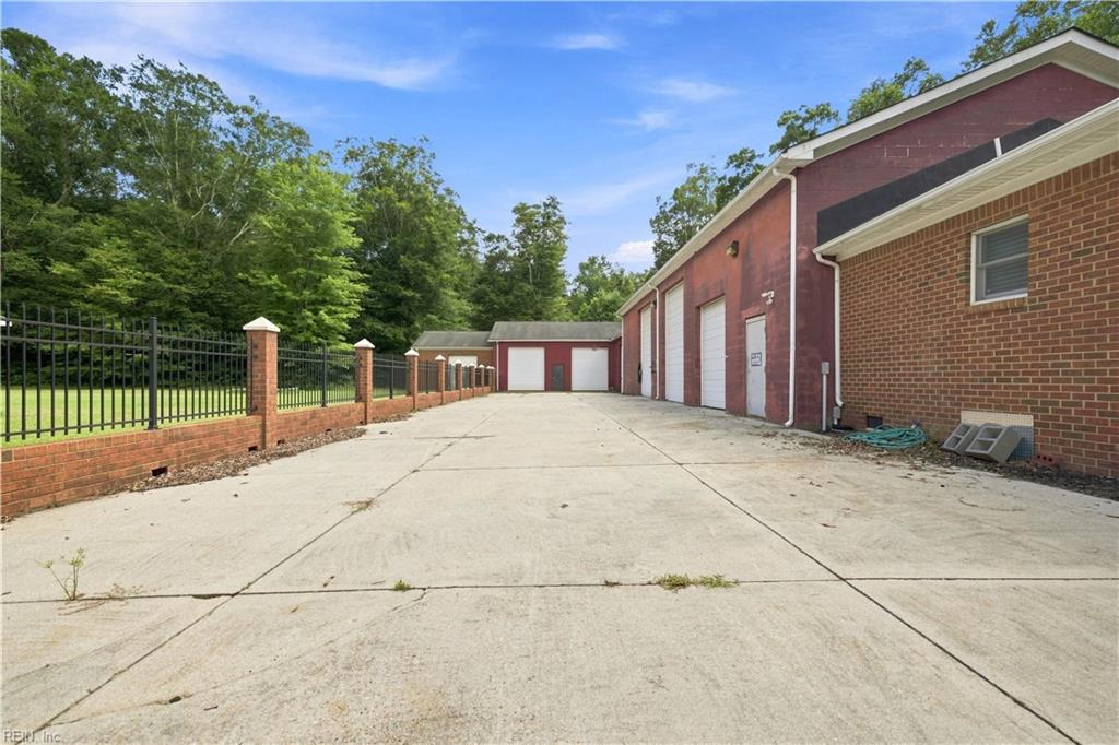 4133 West Neck Rd Property Photo 47