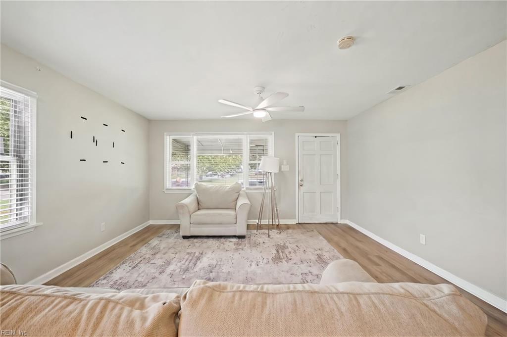 833 Tifton St Property Photo 10