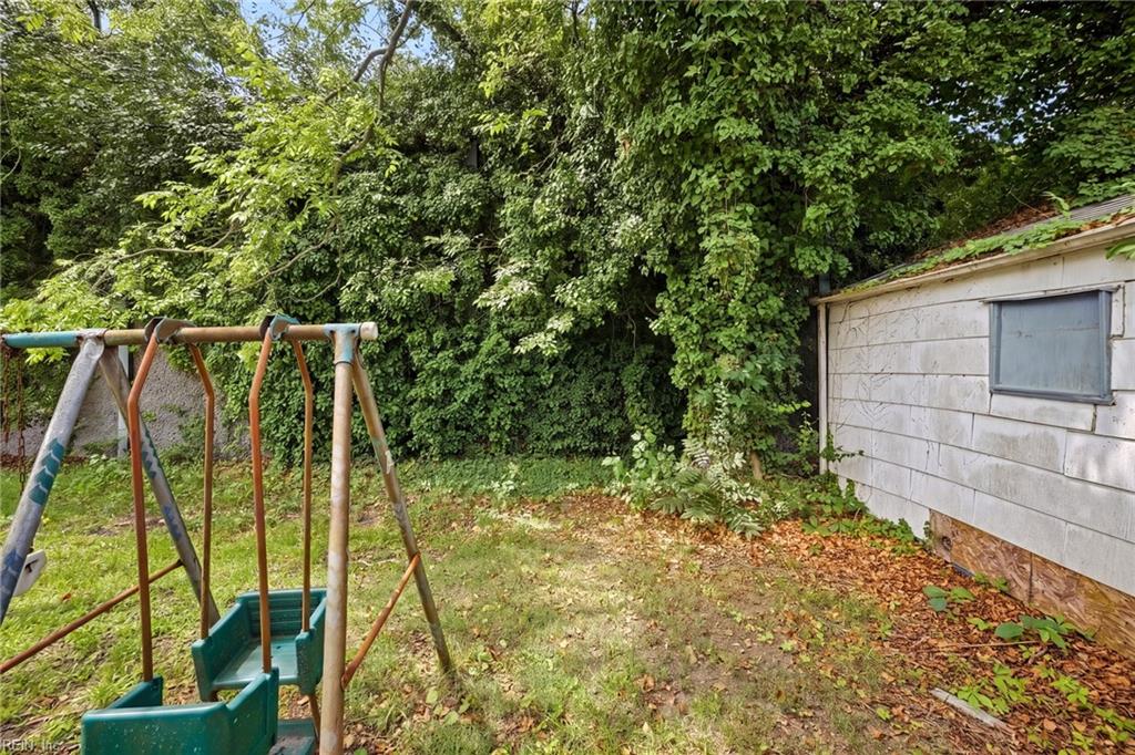 833 Tifton St Property Photo 33