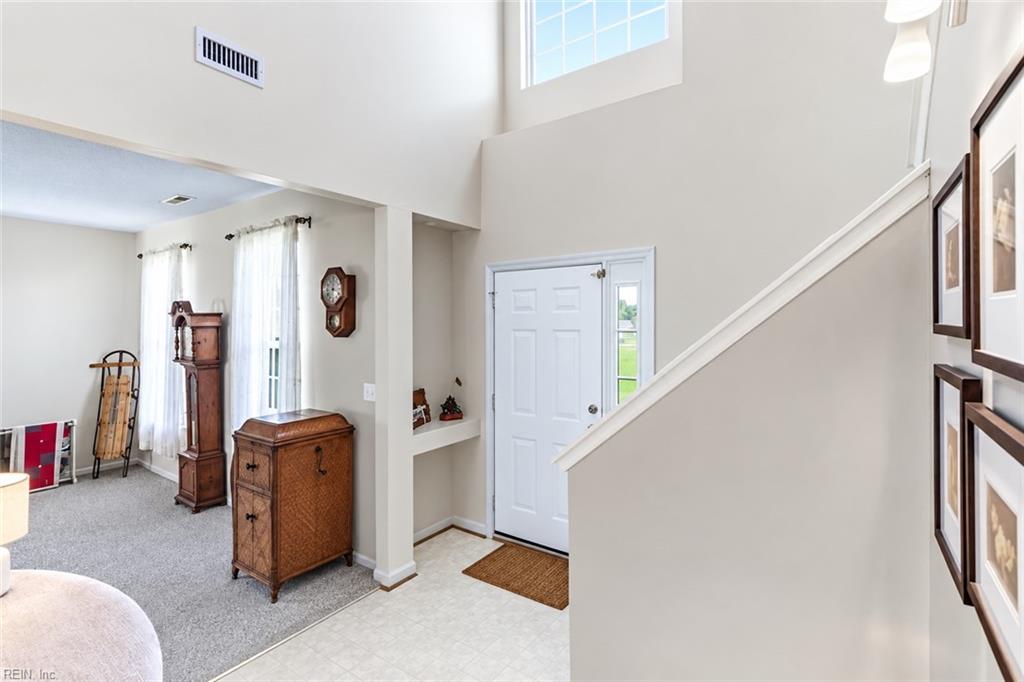 104 Waterway Ct Property Photo 4