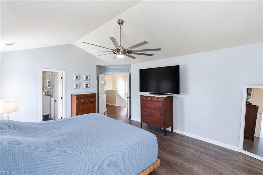 104 Waterway Ct Property Photo 14