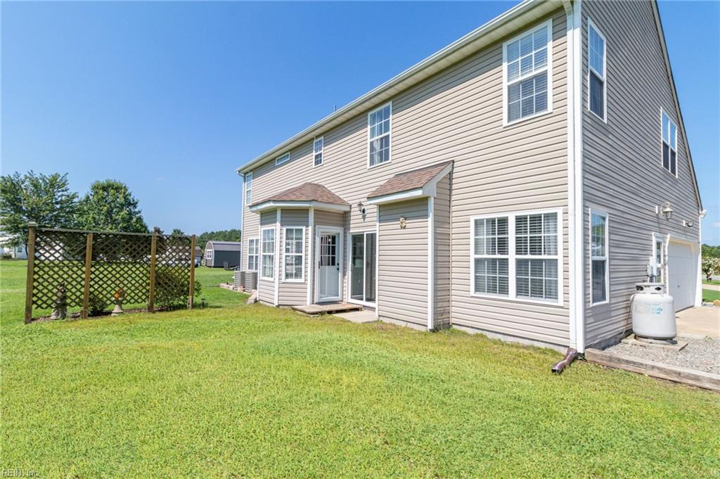 104 Waterway Ct Property Photo 23