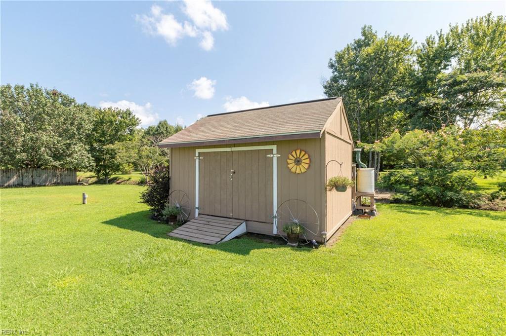 104 Waterway Ct Property Photo 26