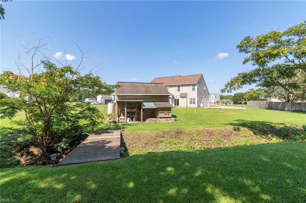 104 Waterway Ct Property Photo 31