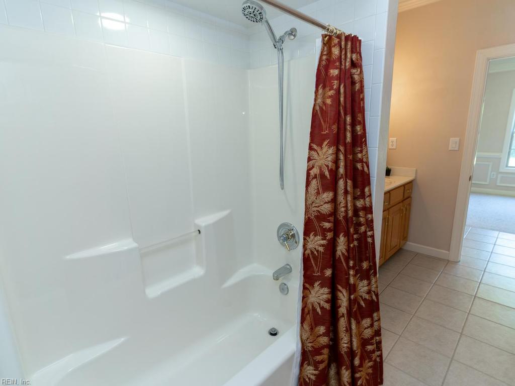 138 Greengable Way Property Photo 7