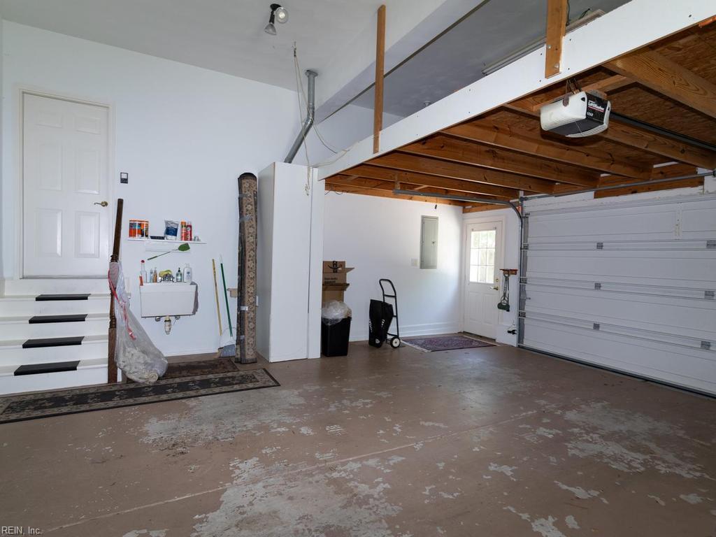 138 Greengable Way Property Photo 35