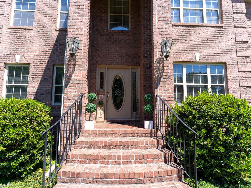 138 Greengable Way Property Photo 38