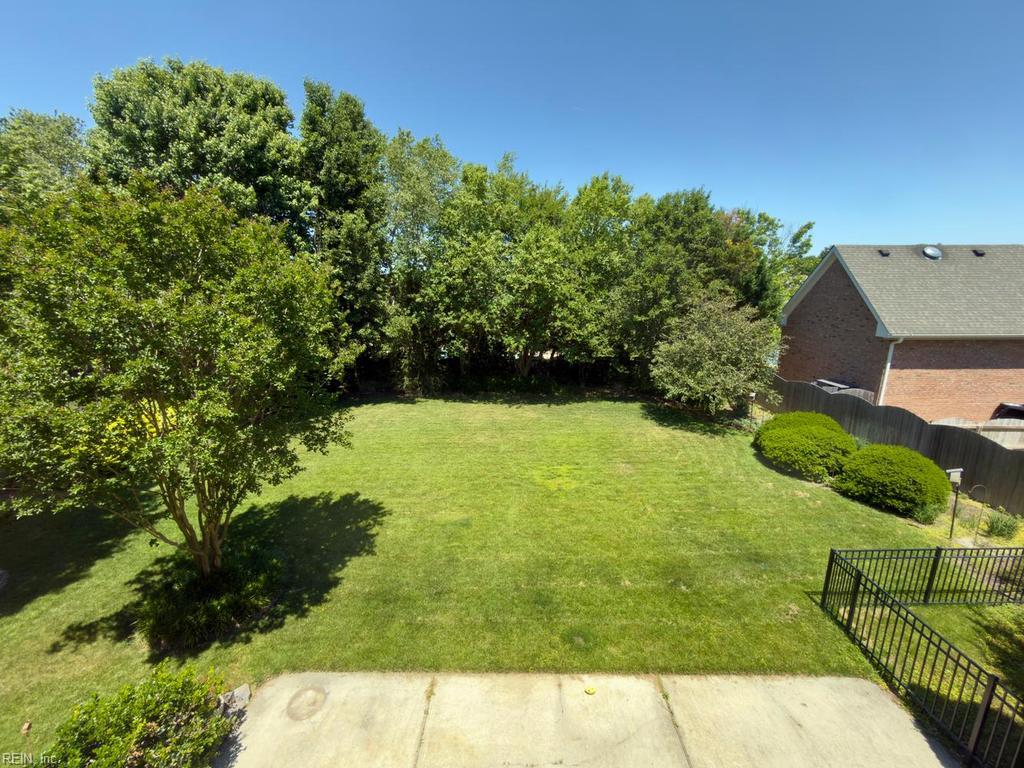 138 Greengable Way Property Photo 40