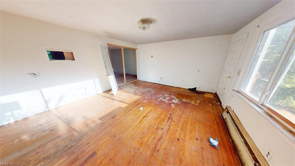 5031 Indian River Rd Property Photo 4