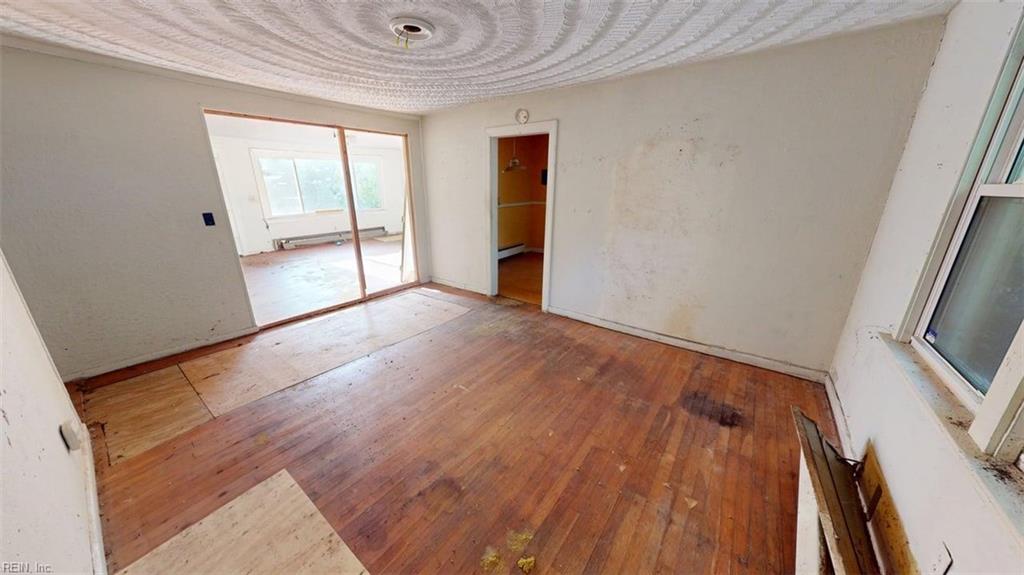 5031 Indian River Rd Property Photo 6
