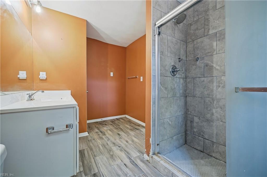 916 Hatton St Property Photo 18
