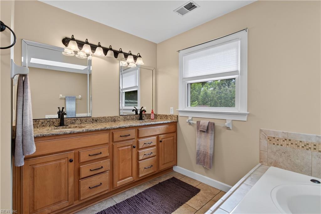 4613 Dorchester Ln Property Photo 15