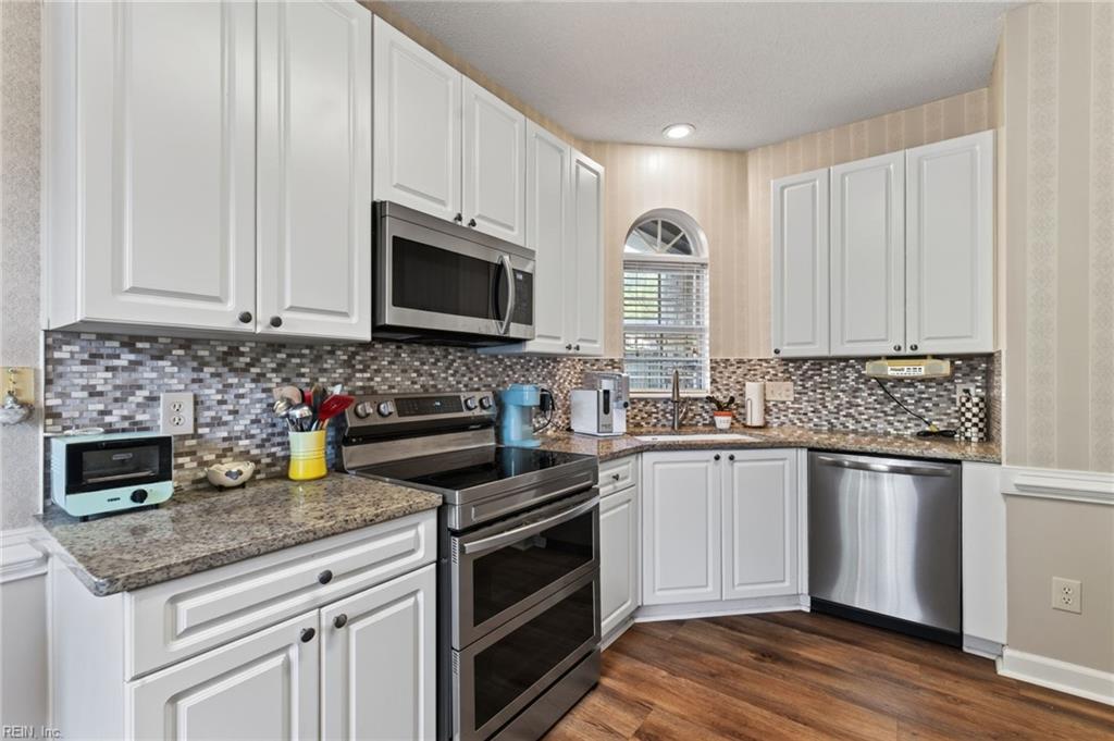 1701 Honorary Ct Property Photo 9