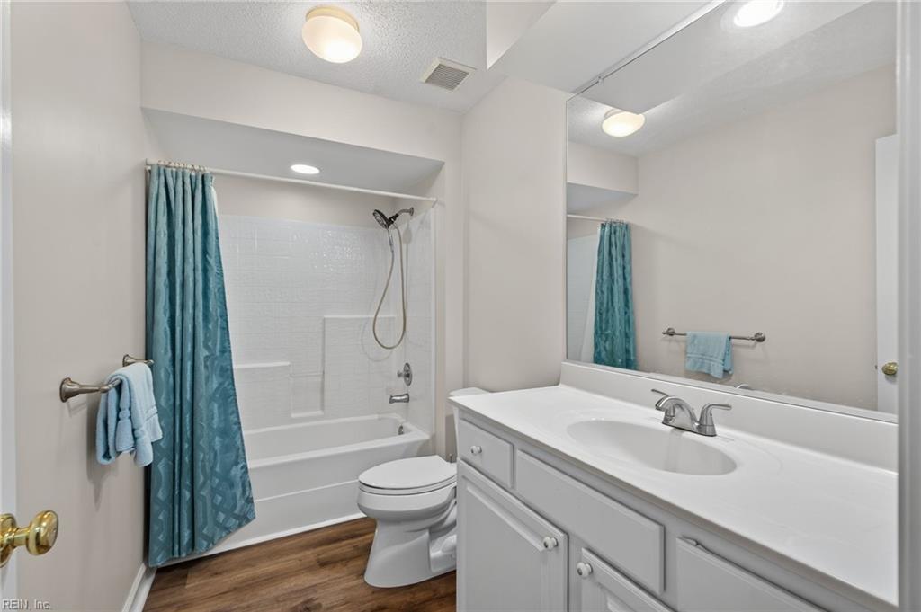 1701 Honorary Ct Property Photo 14