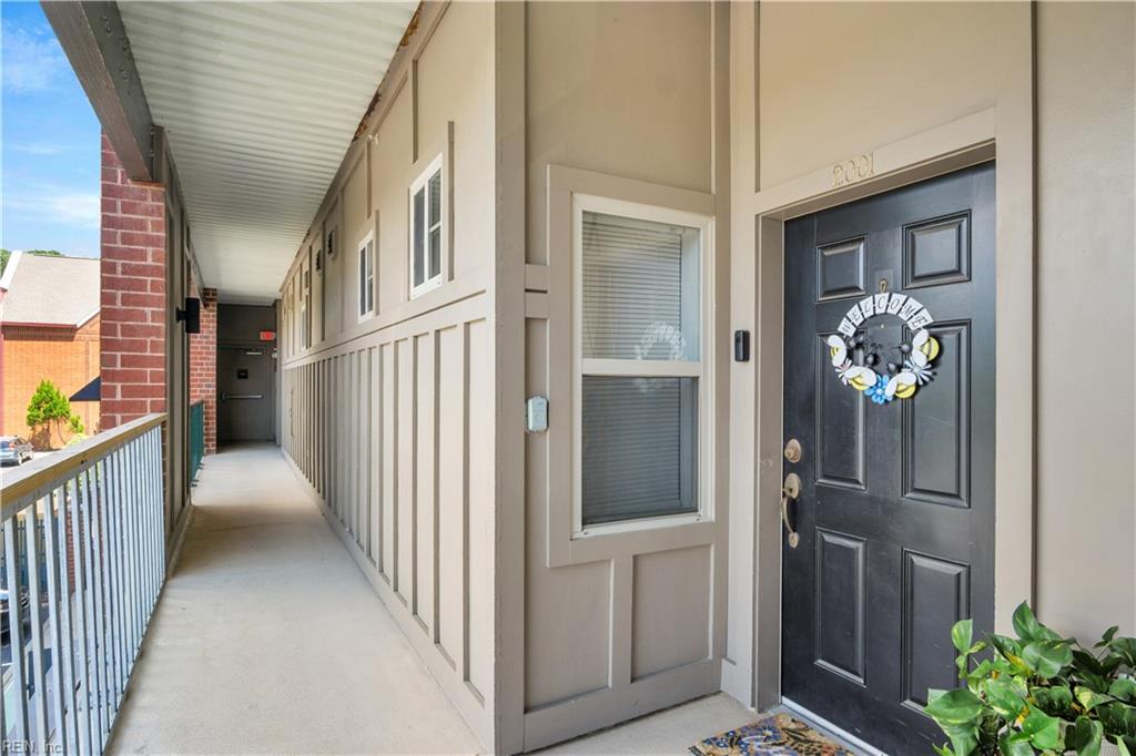 230 Nat Turner Blvd Property Photo 22
