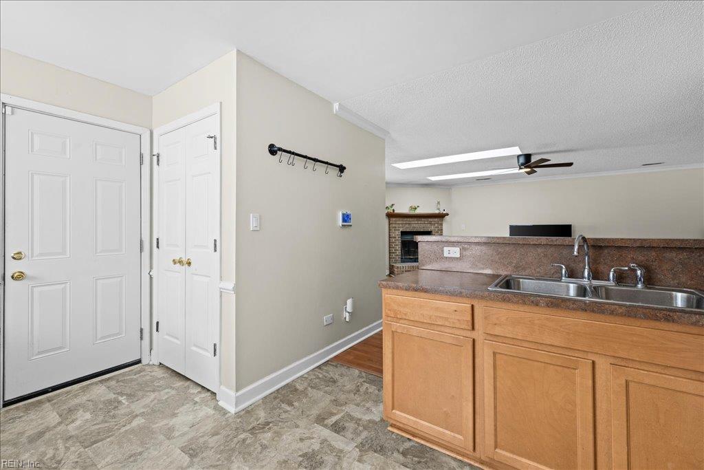 1904 Lapis Ln Property Photo 12