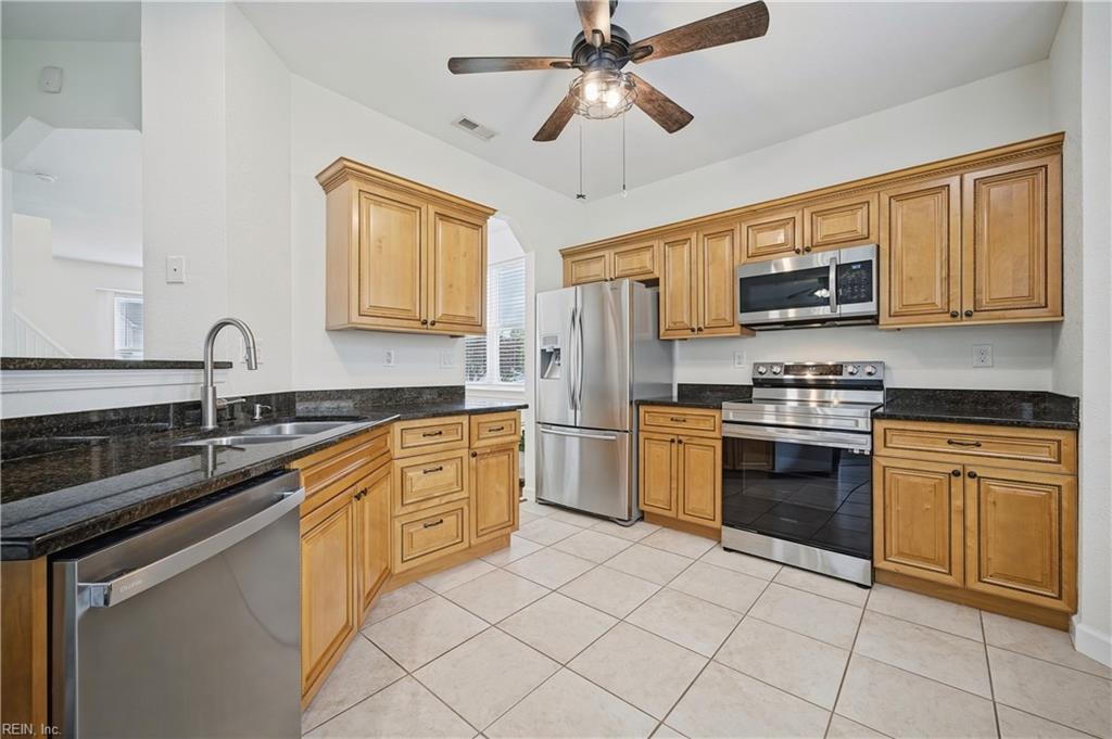 312 Sawmill Arch Property Photo 17