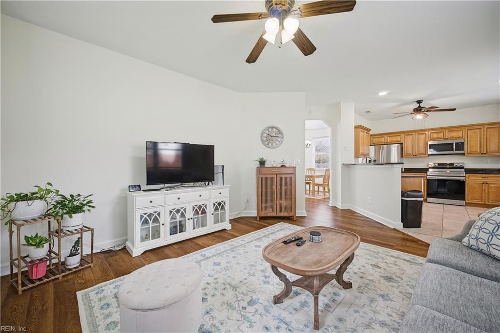 312 Sawmill Arch Property Photo 22