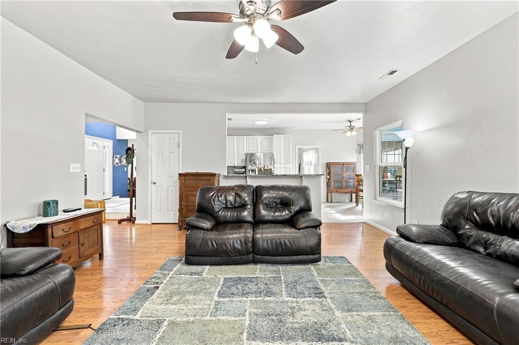 1805 Crestwynd Dr Property Photo 15