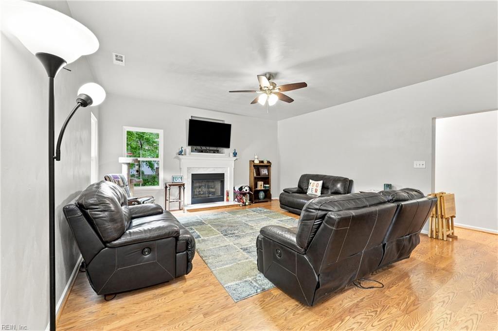1805 Crestwynd Dr Property Photo 16