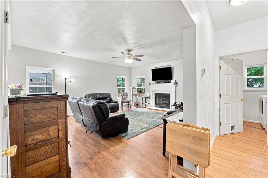 1805 Crestwynd Dr Property Photo 17