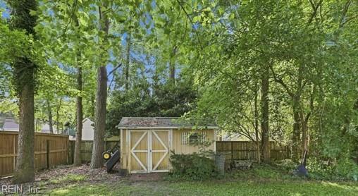 1805 Crestwynd Dr Property Photo 47