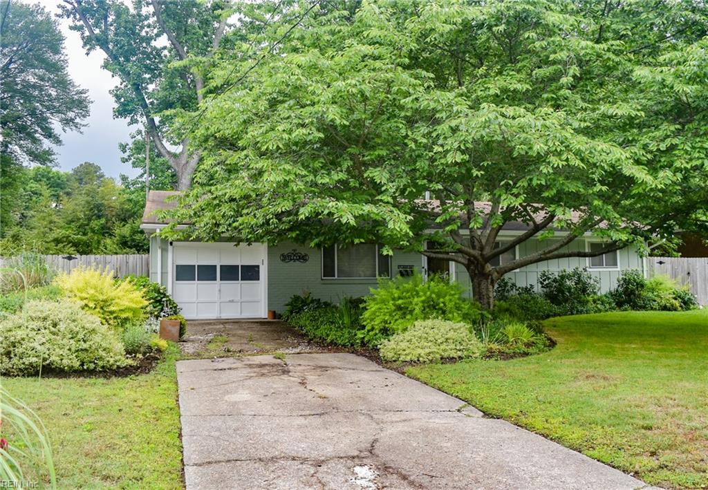 725 Roslyn Rd Property Photo 24