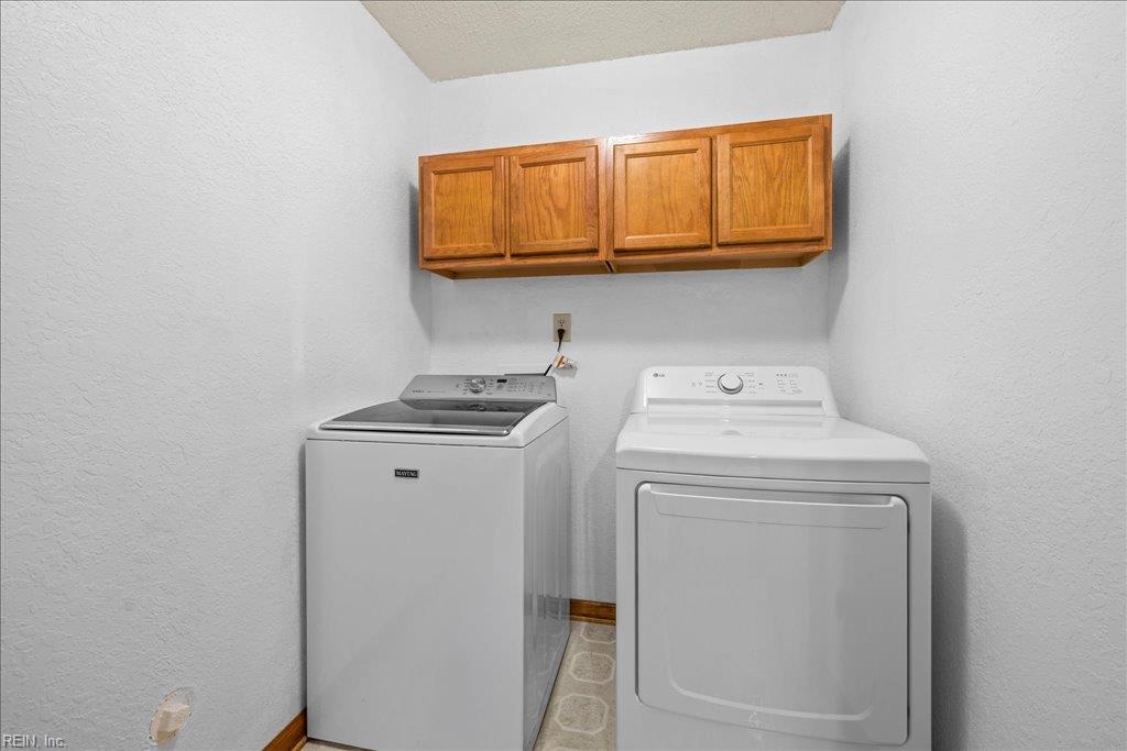 2545 Farmworth Trl Property Photo 14