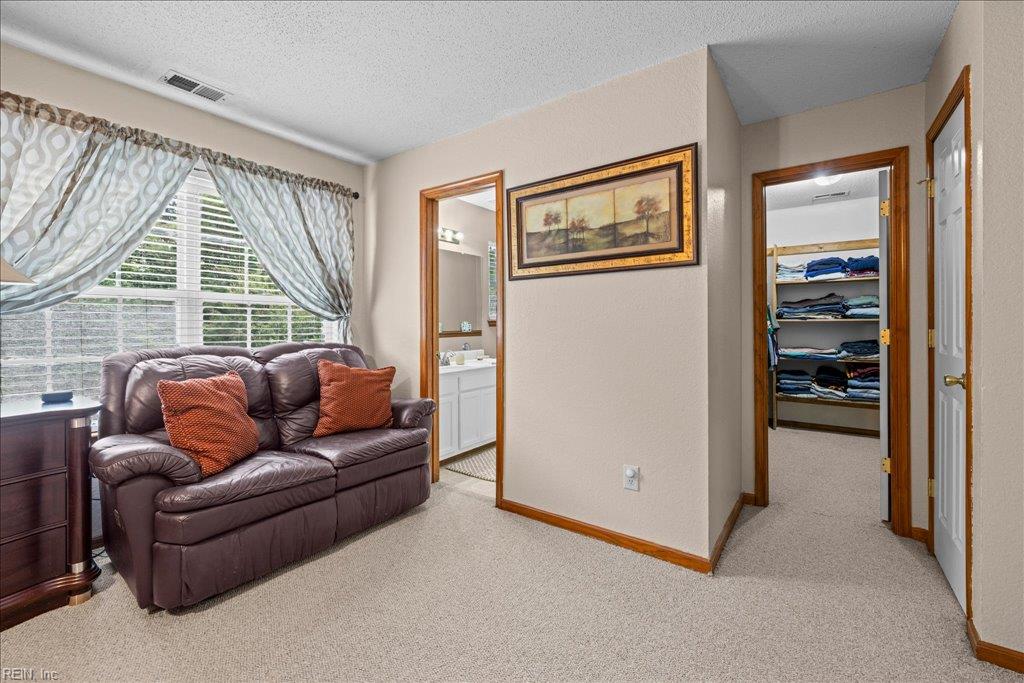 2545 Farmworth Trl Property Photo 19