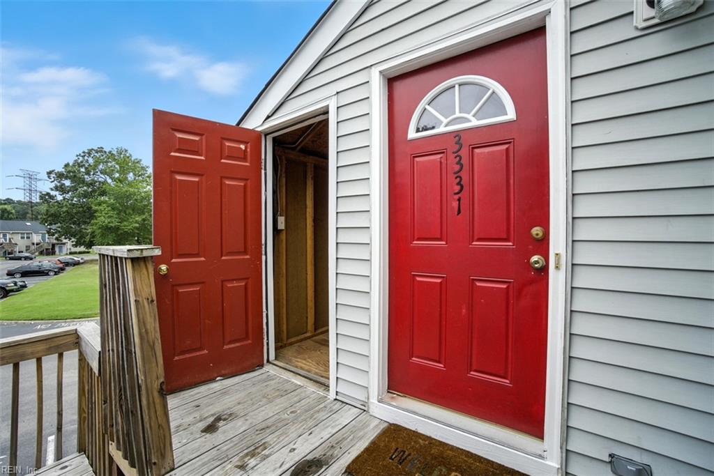 3331 Clover Meadows Dr Property Photo 2