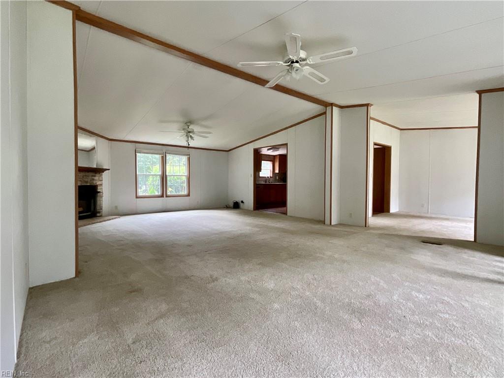 1225 Lynchs Corner Rd Property Photo 2