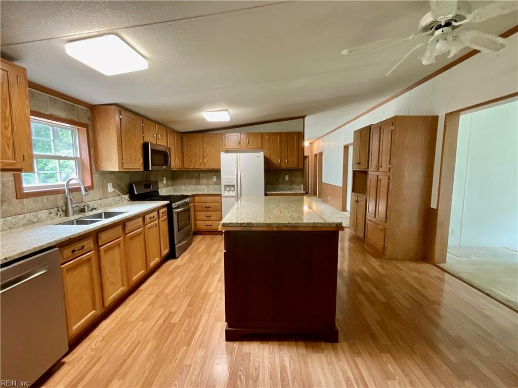 1225 Lynchs Corner Rd Property Photo 7