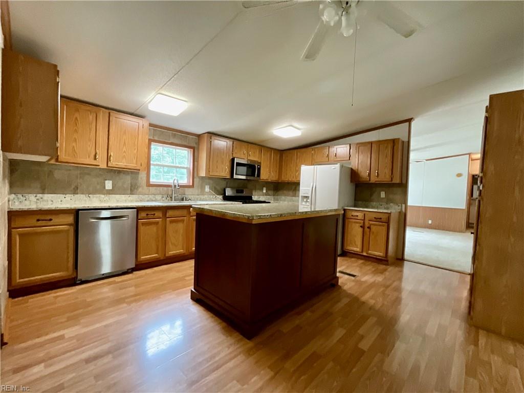 1225 Lynchs Corner Rd Property Photo 9