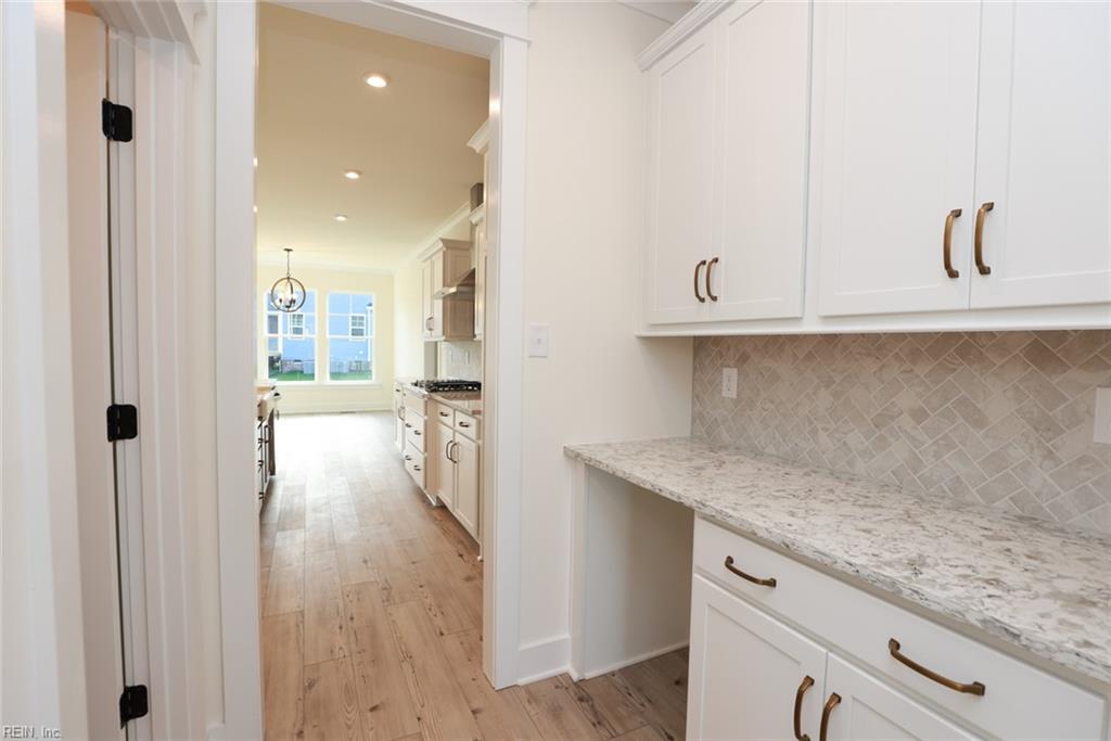 Mm Colfax Property Photo 6