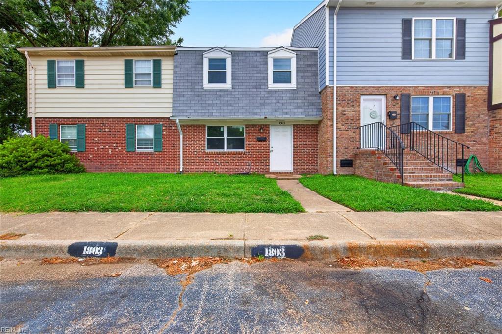 1803 Olde Buckingham Rd Property Photo 1