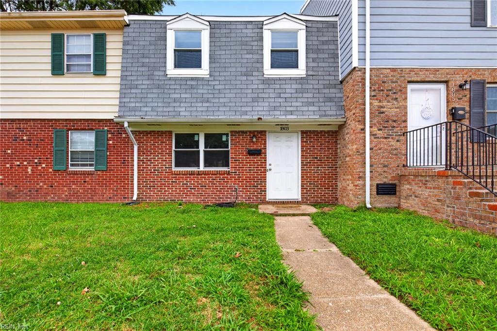 1803 Olde Buckingham Rd Property Photo 3
