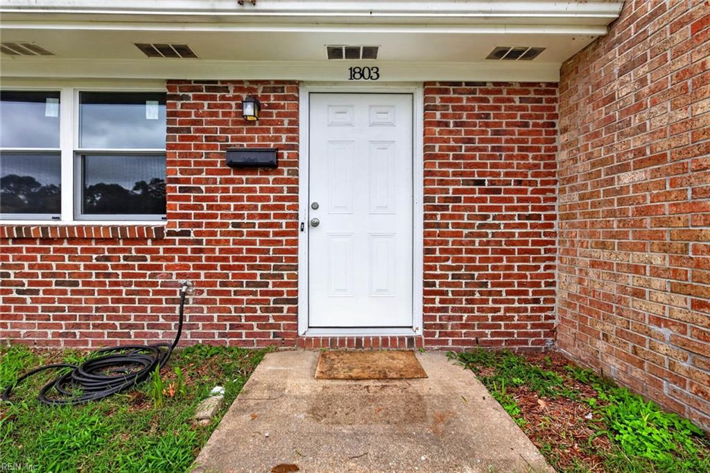 1803 Olde Buckingham Rd Property Photo 6
