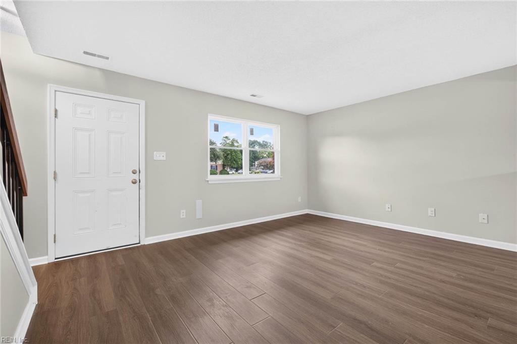1803 Olde Buckingham Rd Property Photo 13