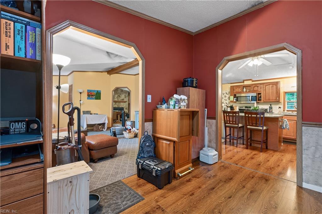 6807 Short Ln Property Photo 10