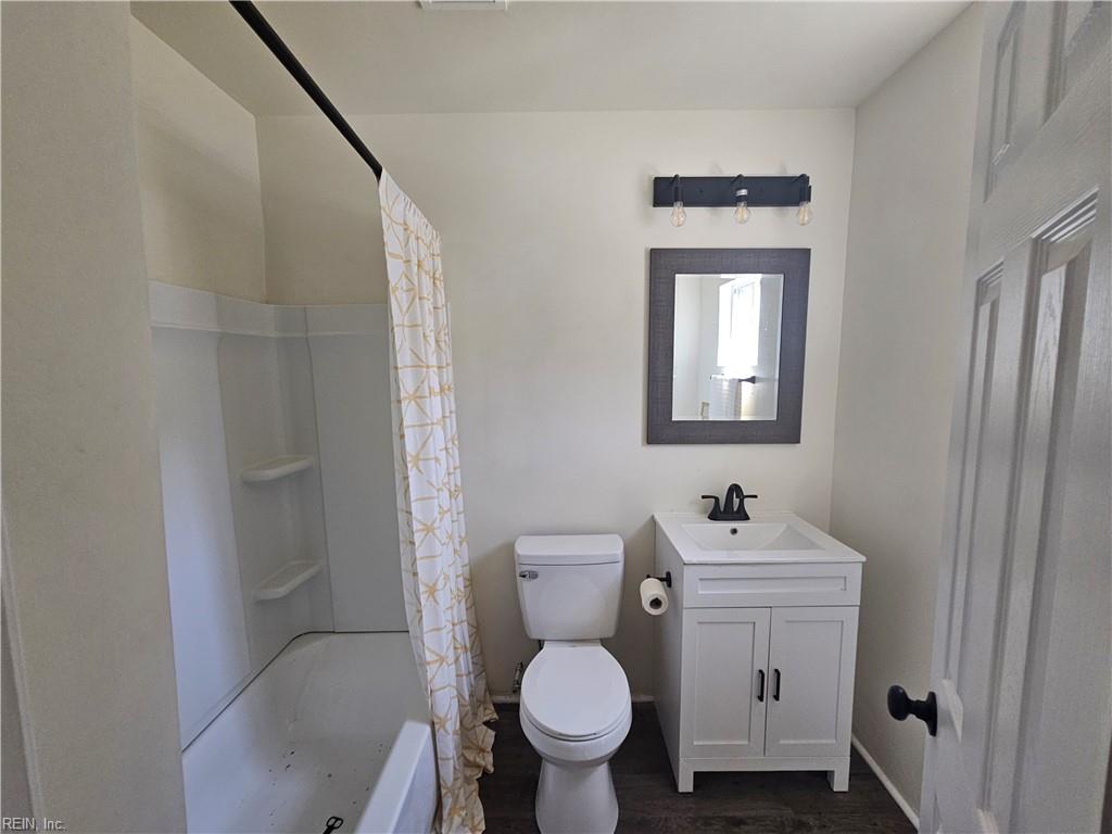 1221 29th St Property Photo 12