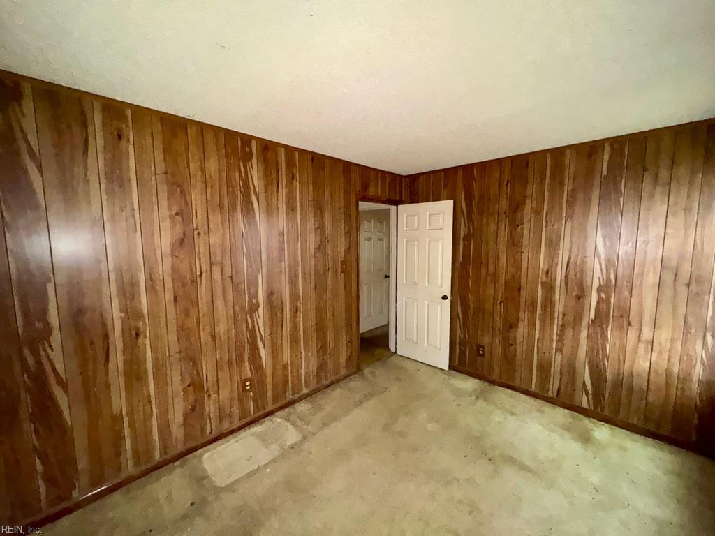 5100 Ellesmere Ct Property Photo 10