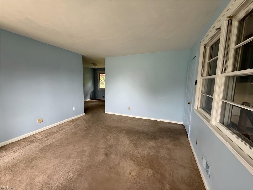 1140 Woodland Terrace Dr Property Photo 4