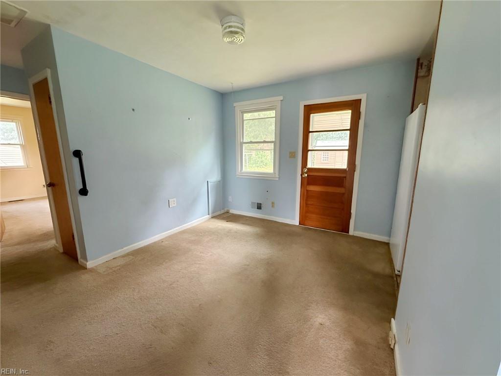 1140 Woodland Terrace Dr Property Photo 6